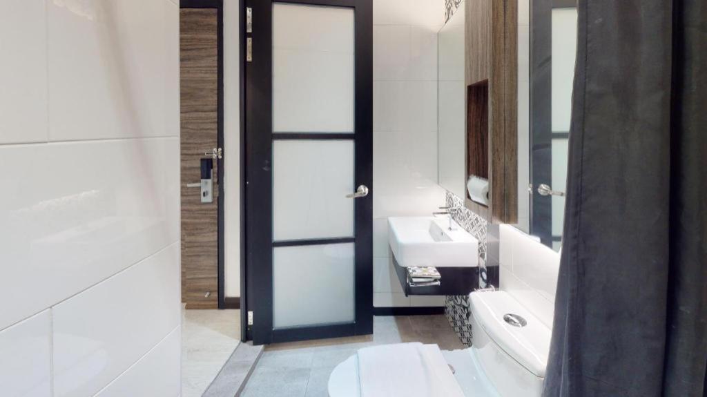Styles Hotel Malacca Екстериор снимка